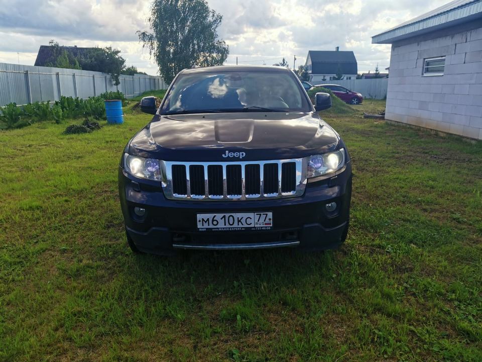 Jeep Grand Cherokee 2012 год