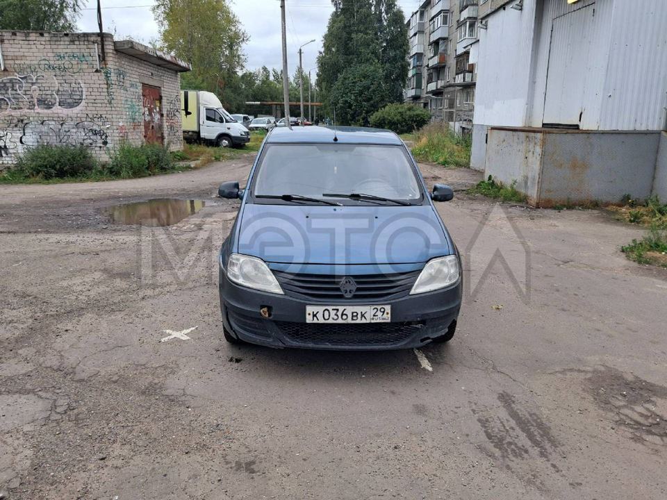 Renault Logan 2010 год