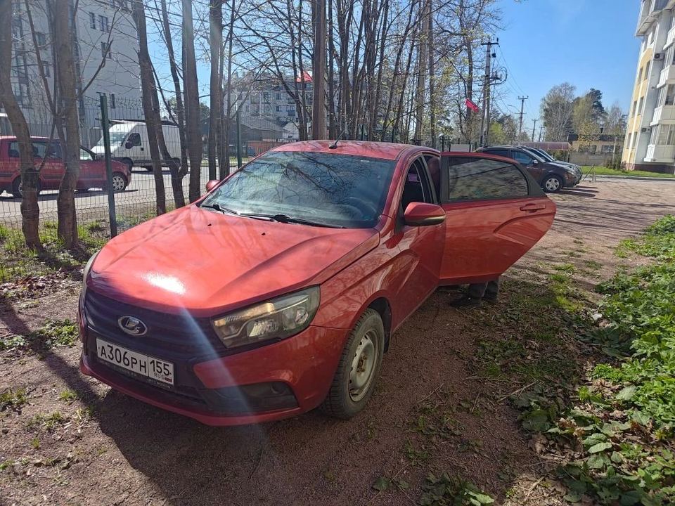 Lada Vesta 2017 год