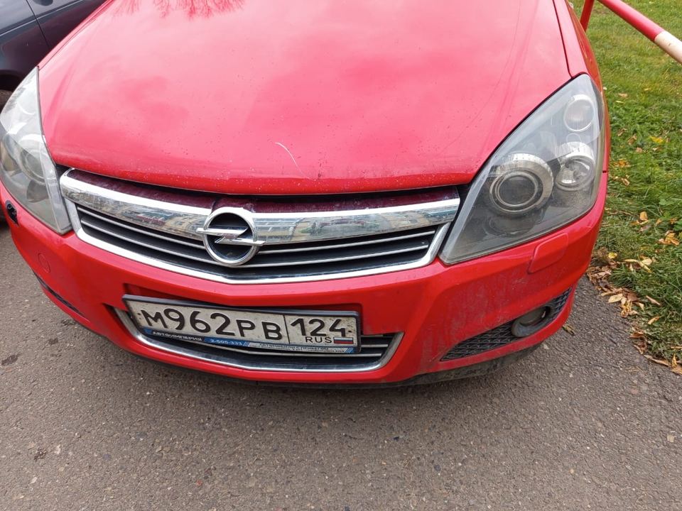 Opel ASTRA 2012 год