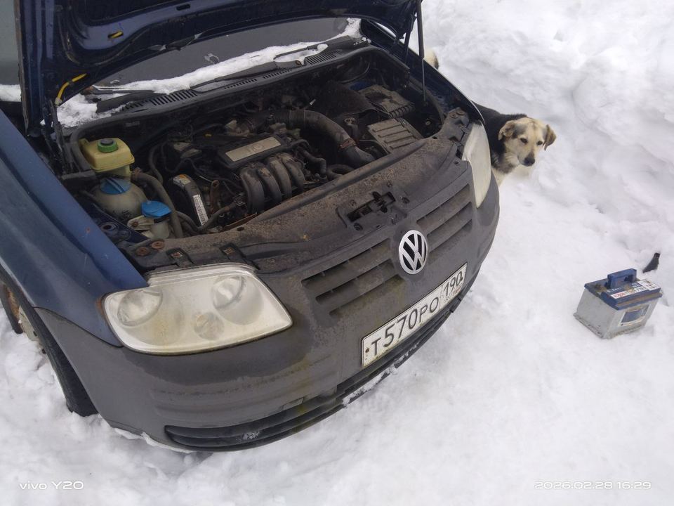 Volkswagen Caddy 2K 2008 год