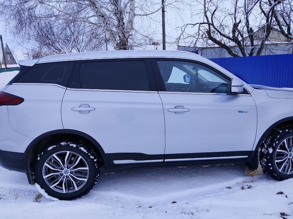 Geely Atlas Pro 2024 год