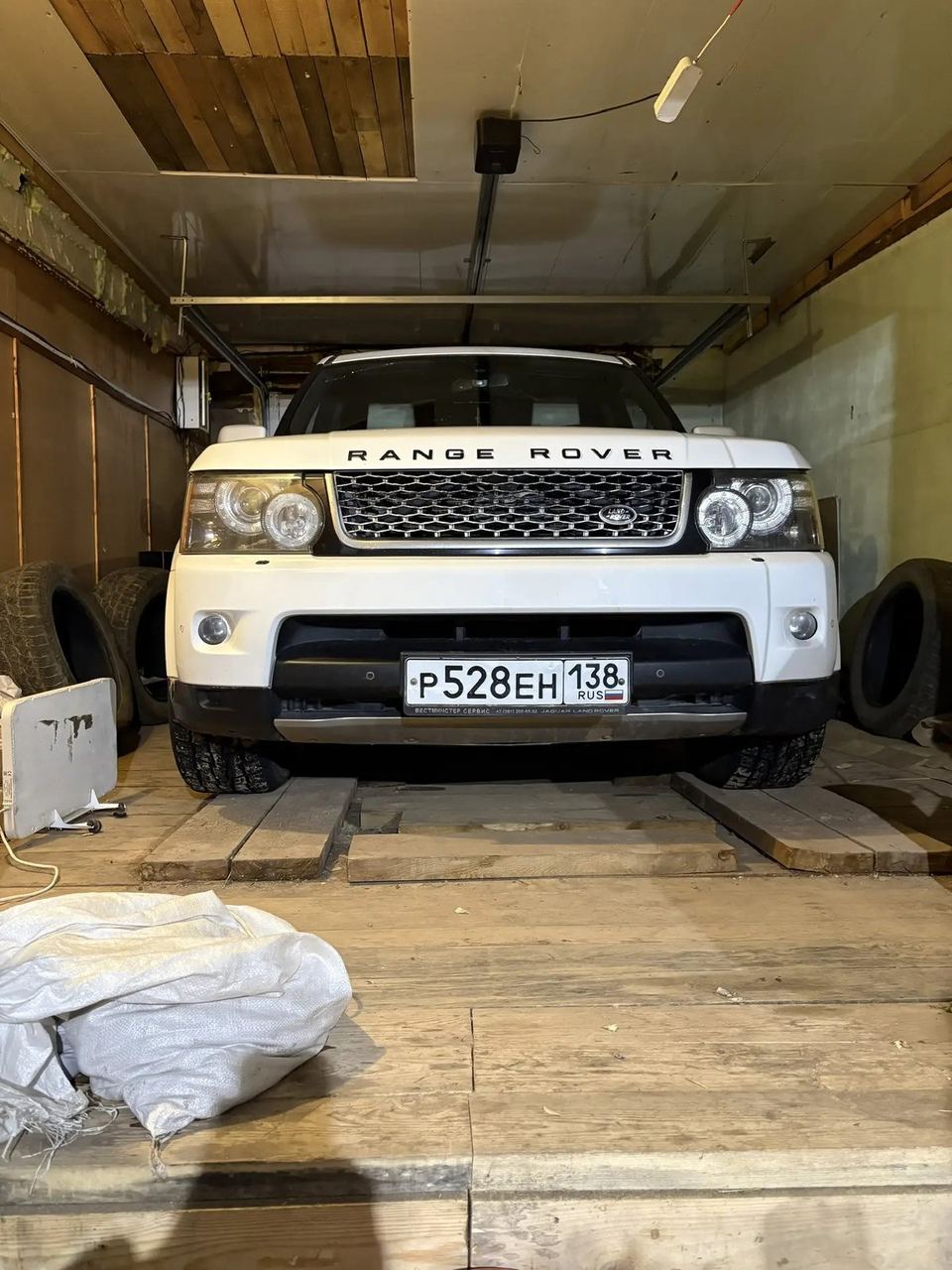 Land Rover Range Rover Sport 2012 год