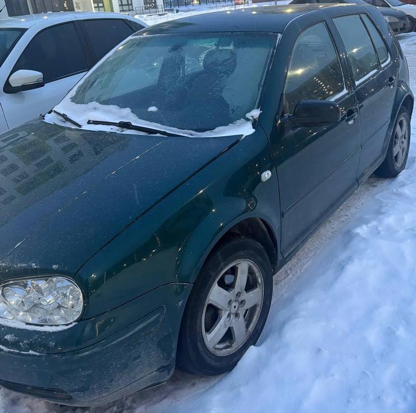 Volkswagen Golf 1998 год
