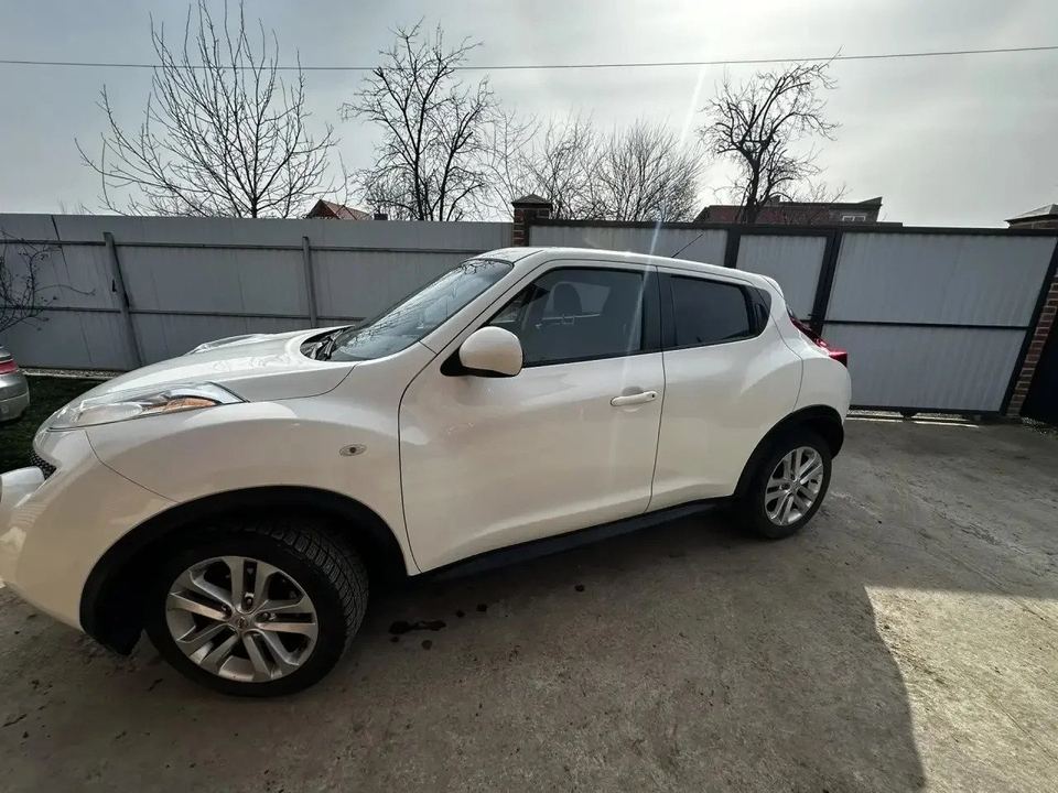 Nissan Juke 2012 год