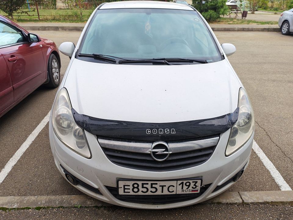 Opel Corsa 2010 год