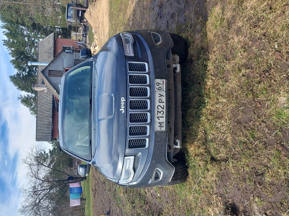 Jeep Grand Cherokee OVERLA 2013 год