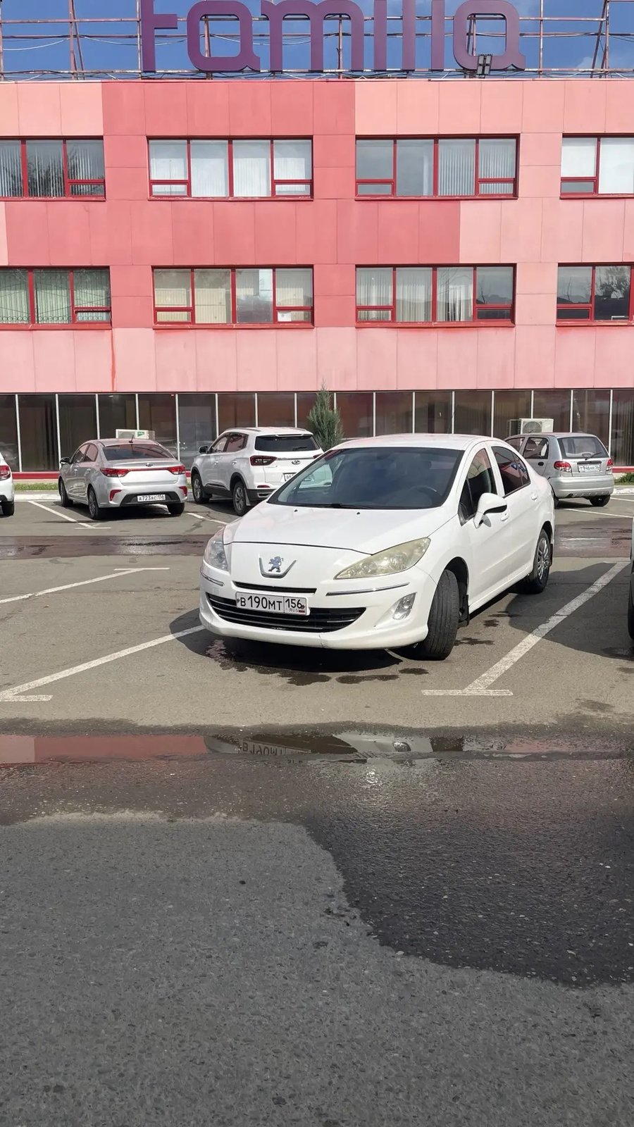 Peugeot 408 2014 год