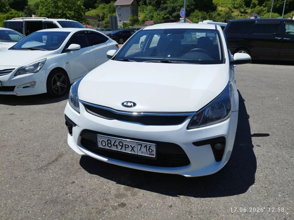 Kia Rio 2018 год