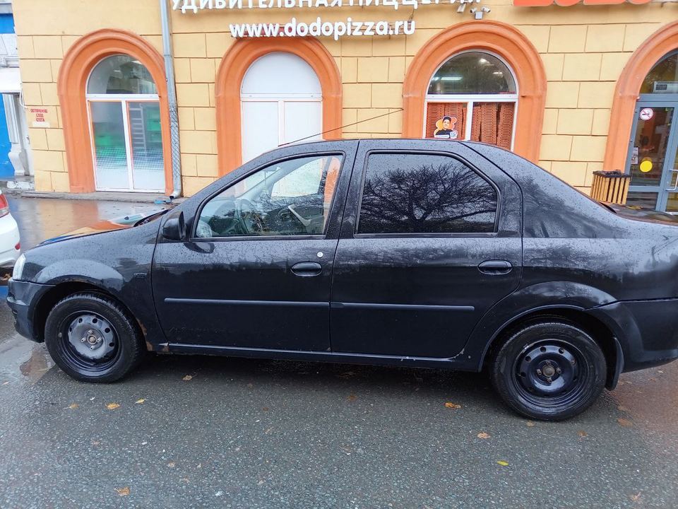 Renault Logan 2012 год