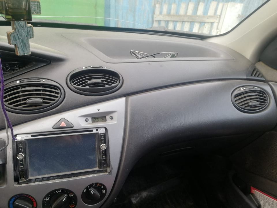 Ford Focus 2004 год