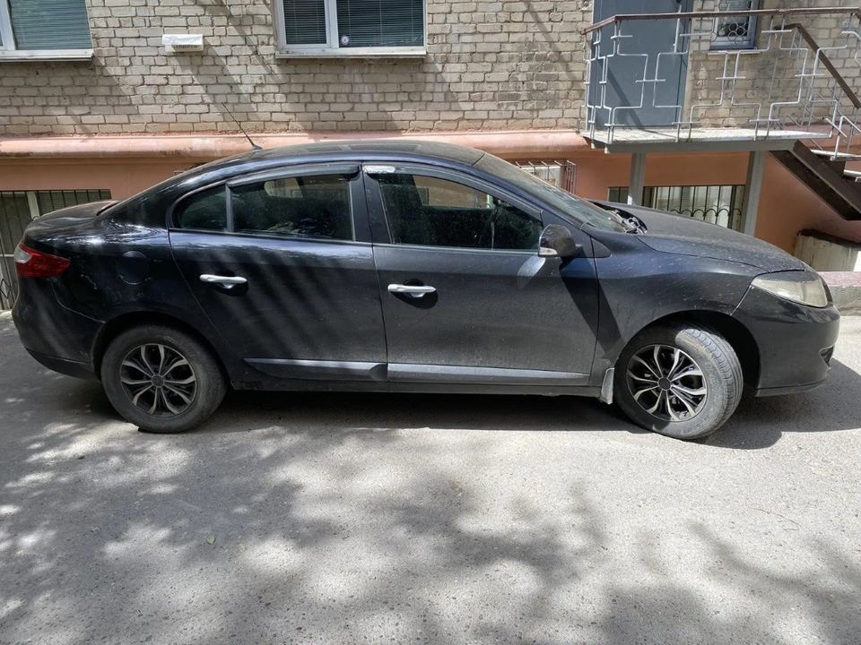 Renault Fluence 2012 год