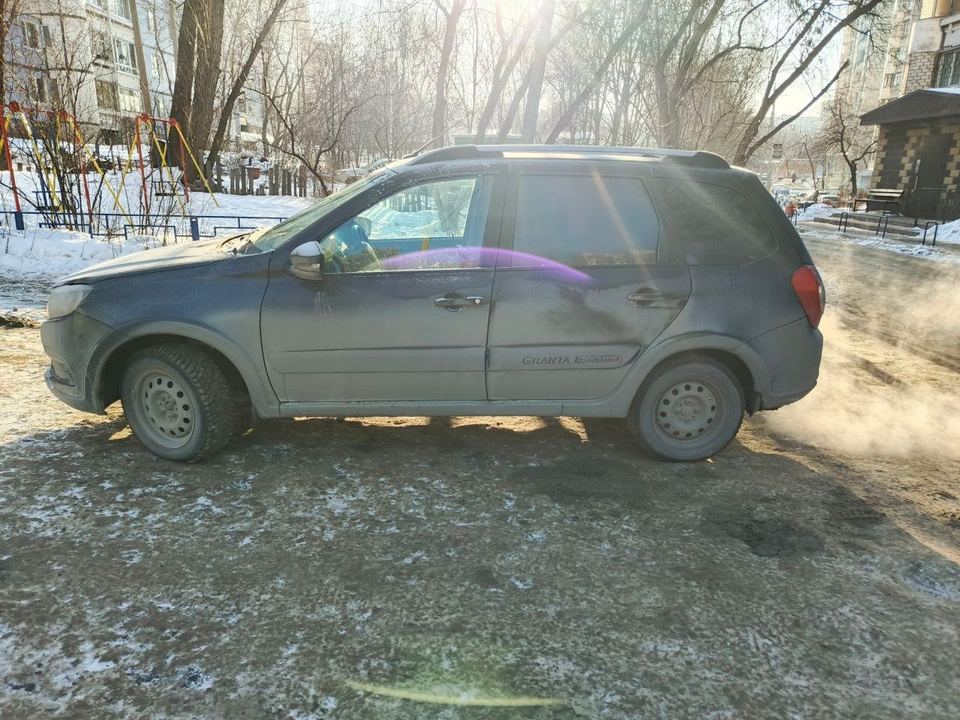 Lada Granta 2023 год