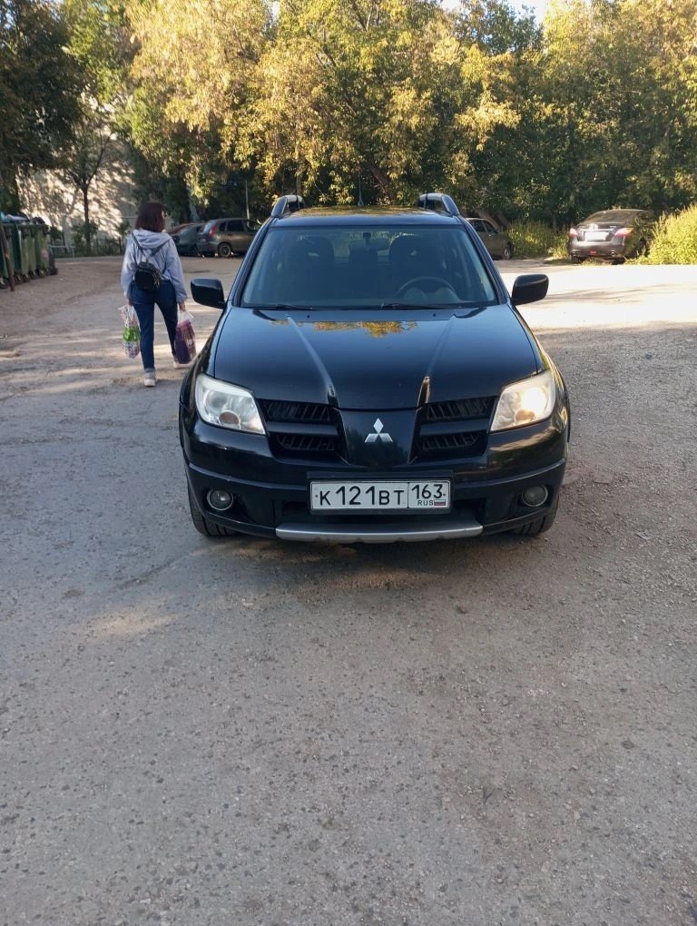 Mitsubishi Outlander 2007 год