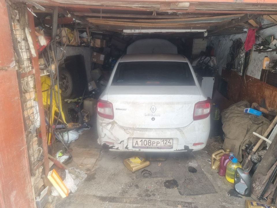 Renault Logan 2017 год