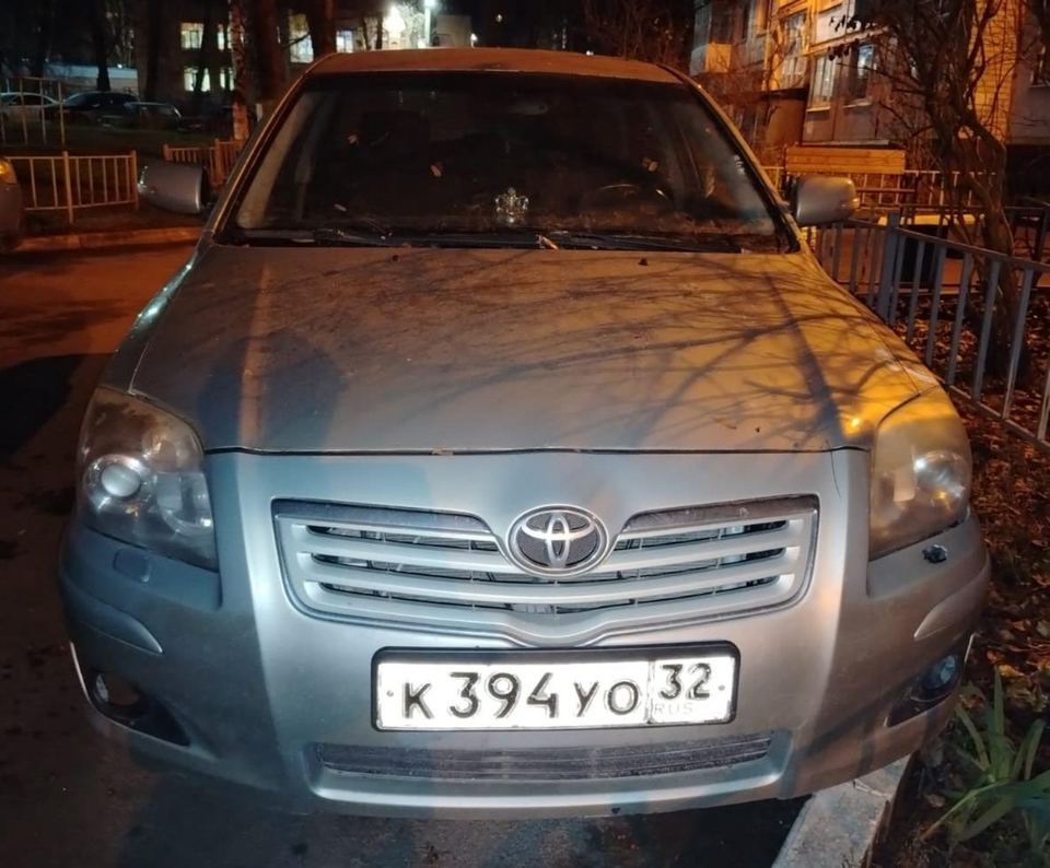 Toyota Avensis 2006 год