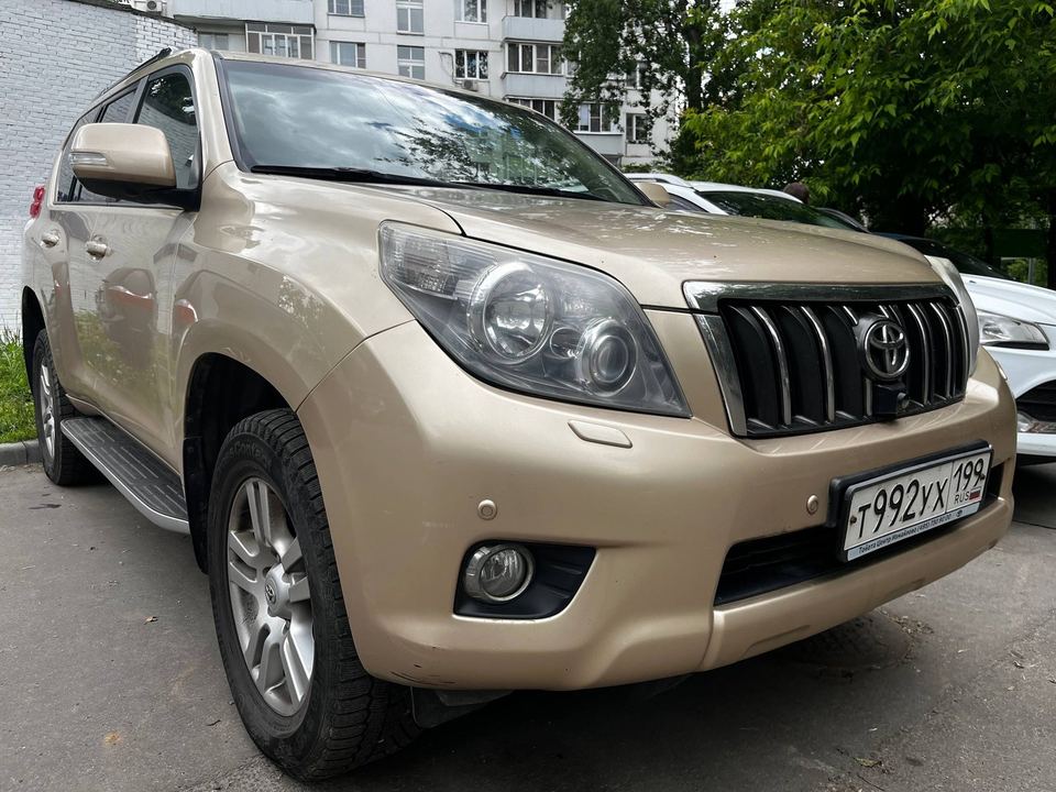 Toyota Land Cruiser 150 2009 год