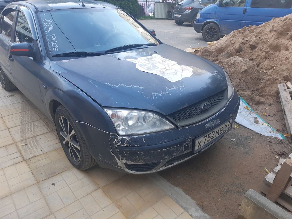 Ford Mondeo 2004 год