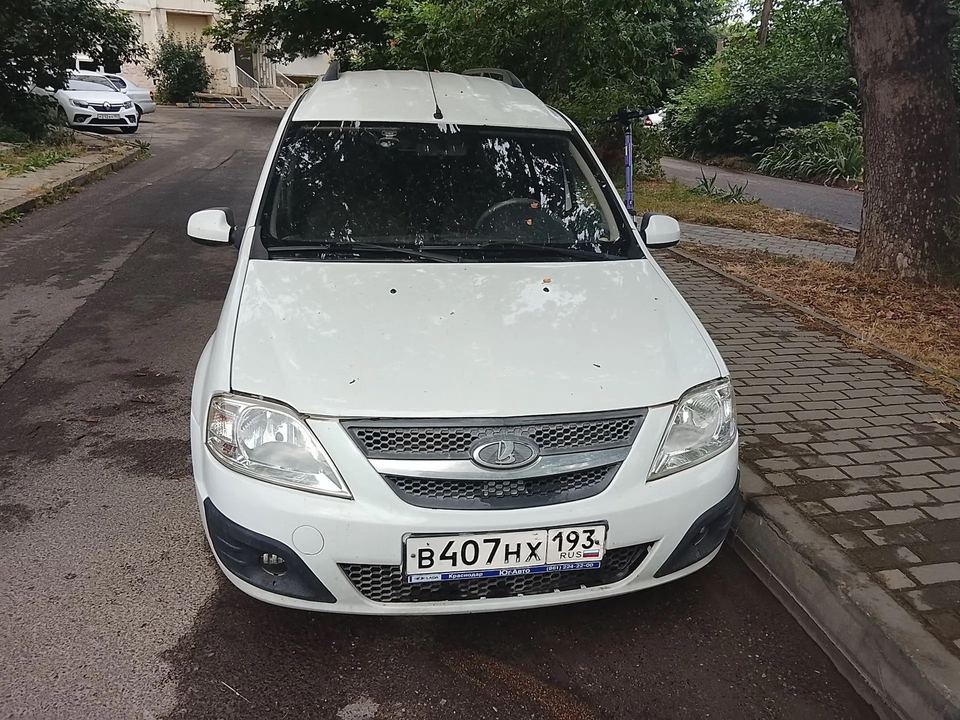 Lada Largus 2013 год