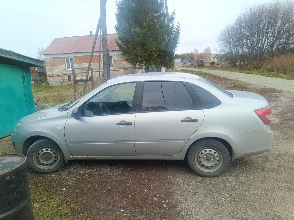 Lada Granta 2018 год