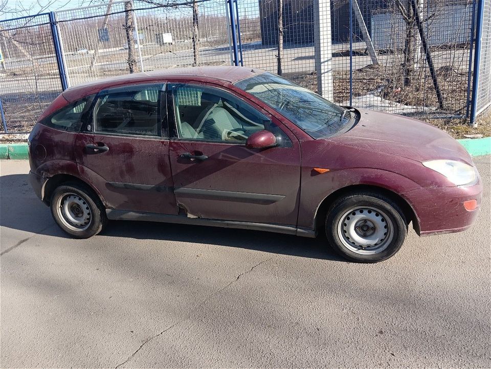 Ford Focus 2001 год
