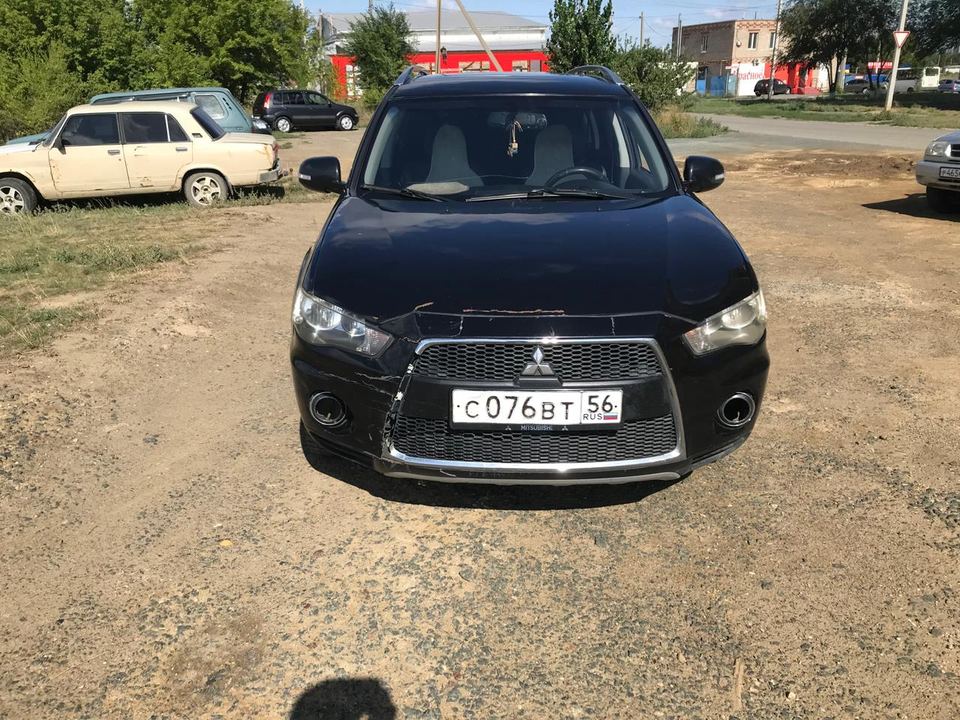 Mitsubishi Outlander 2010 год