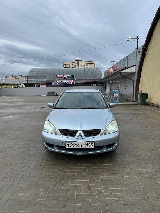 Mitsubishi Lancer 2005 год