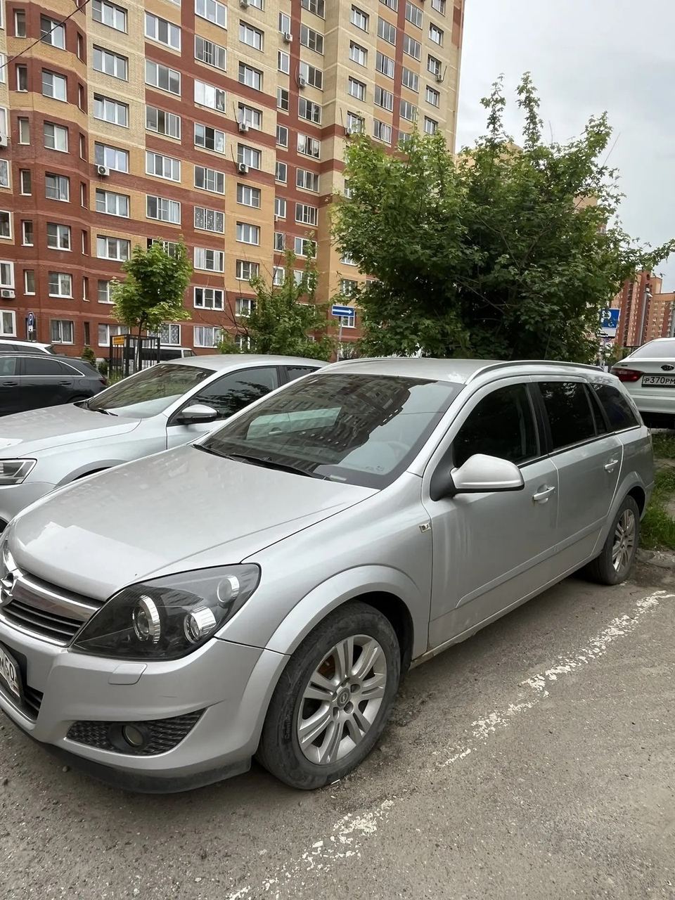 Opel Astra 2011 год