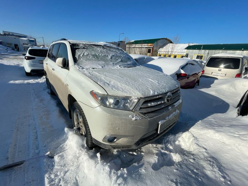 Toyota Highlander 2012 год