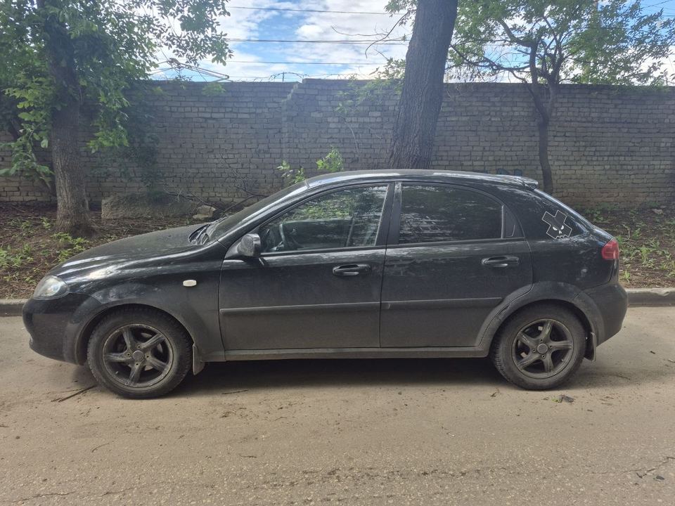 Chevrolet Lacetti 2011 год