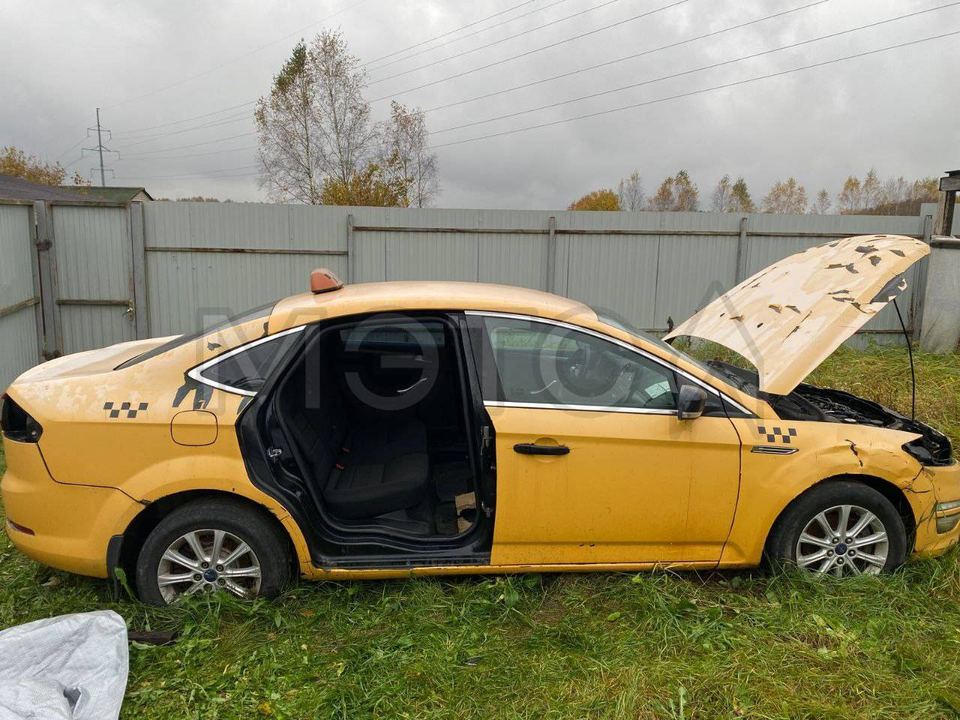 Ford Mondeo 2013 год
