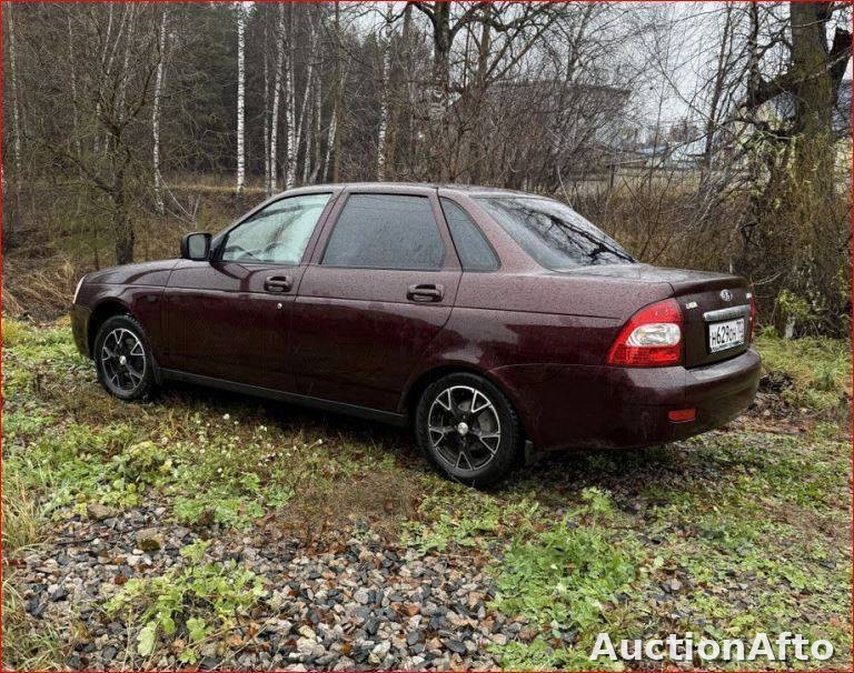 Lada Priora 2011 год