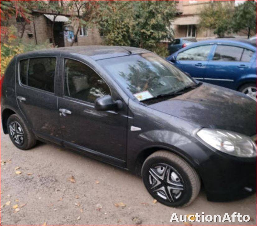 Renault Logan 2011 год