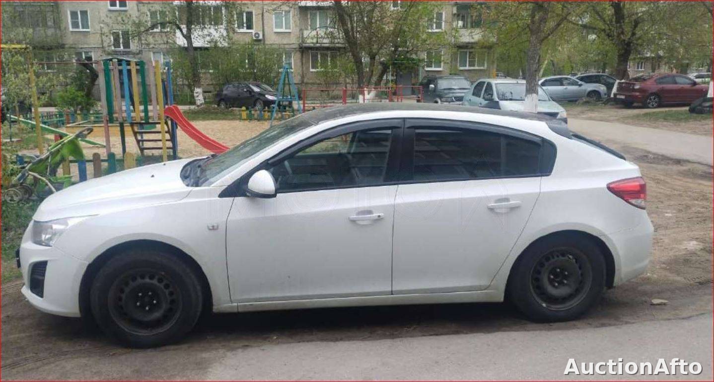 Chevrolet Cruze 2013 год