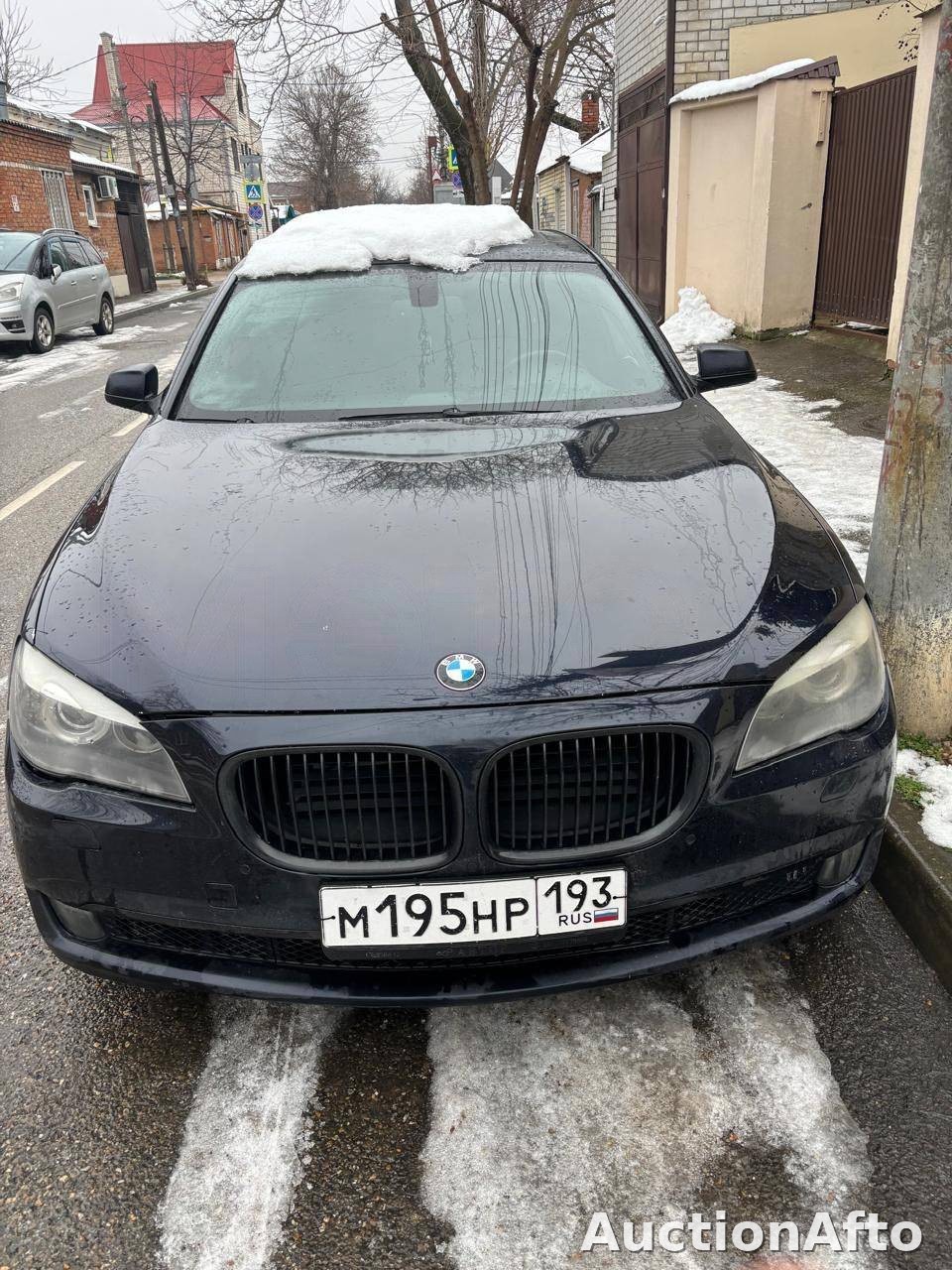 BMW 7 серии 2011 год