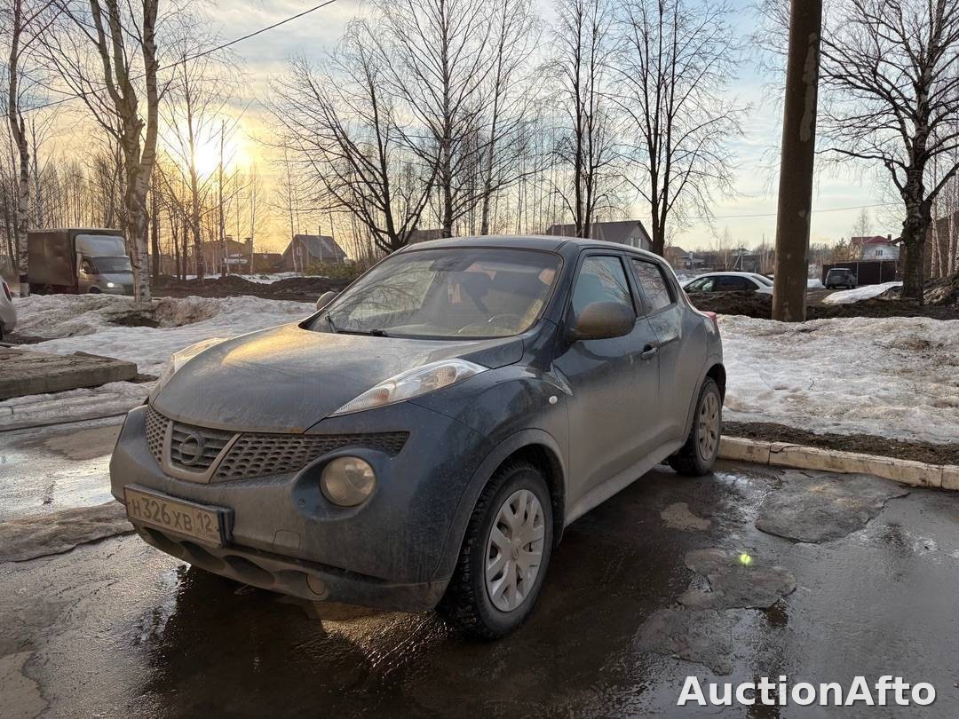 Nissan Juke 2011 год