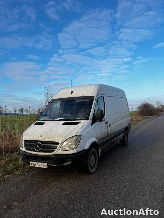 Mercedes-Benz Sprinter 2011 год
