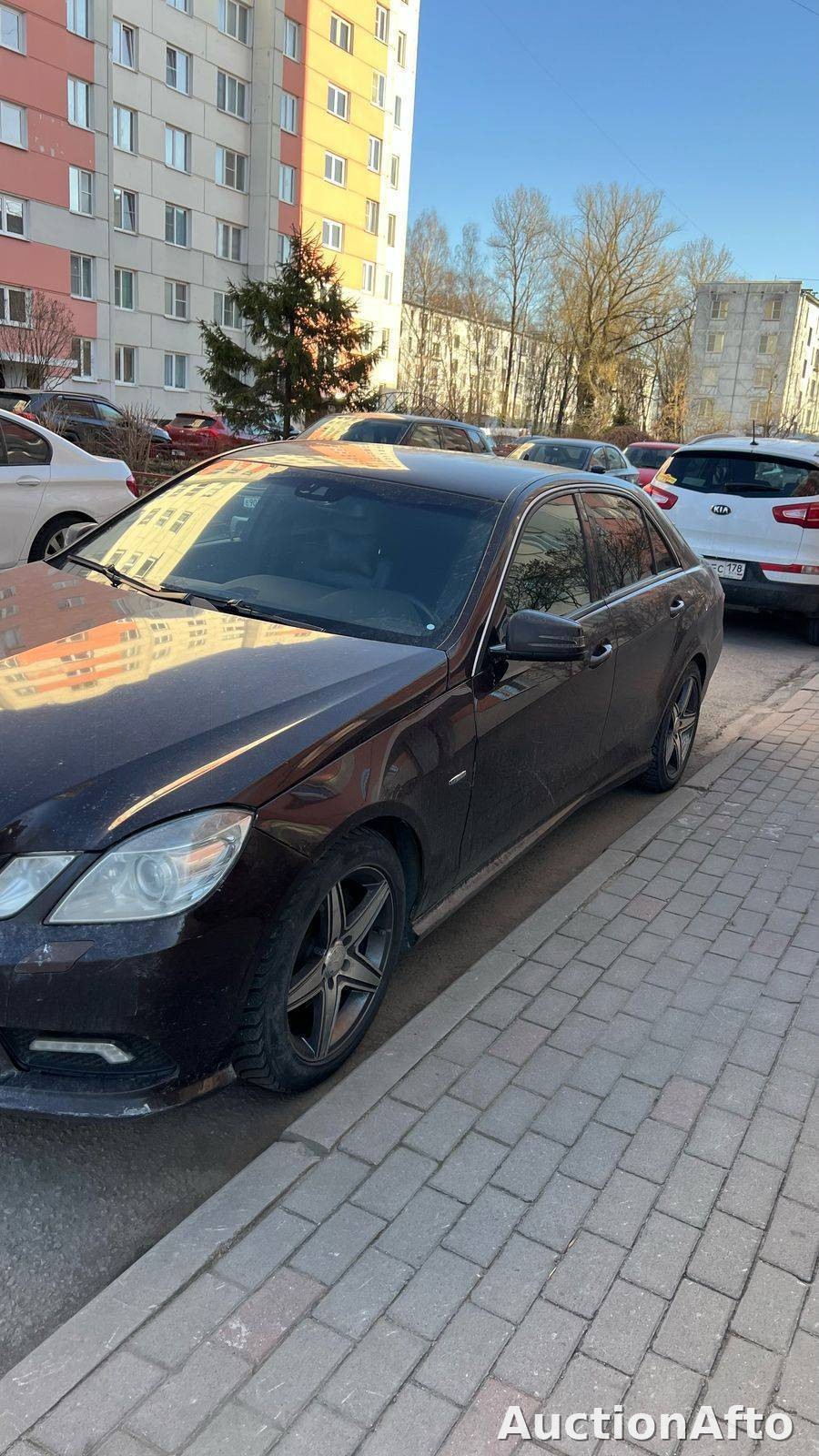Mercedes-Benz E-Класс 2011 год