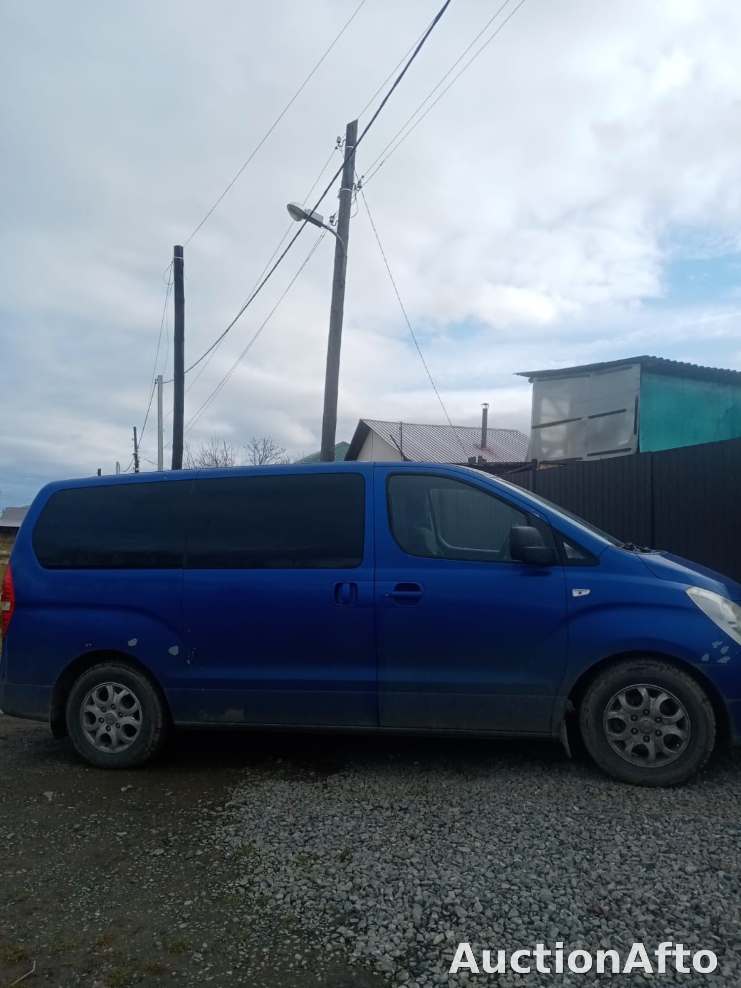 Автомобиль легковой, марка: HYUNDAI, модель: H-1 2.5 WGT MT, VIN: KMHWH81JABU286097, гос. рег. номер: [доступно после входа], год изготовления: 2010