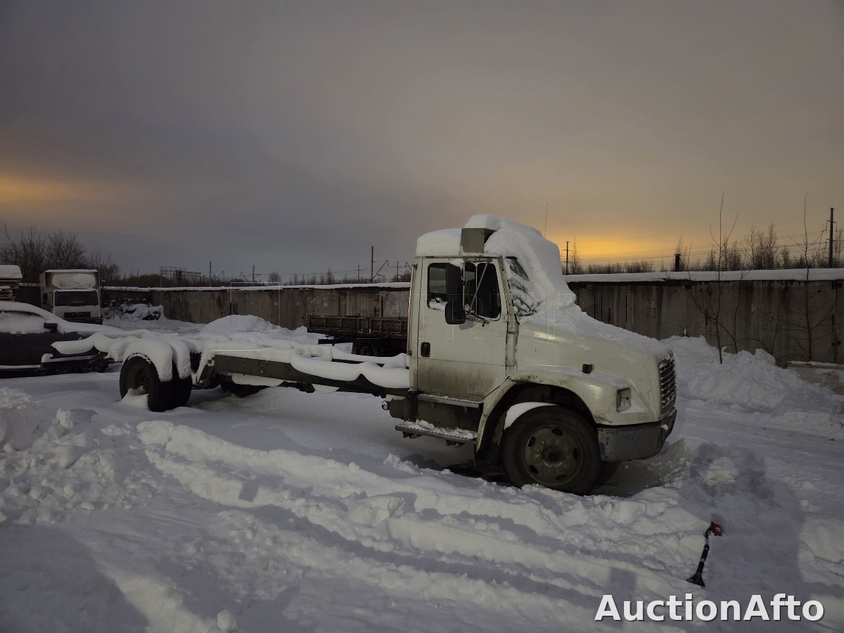 рефрижератор FREIGHTLINER FL70 2000 год