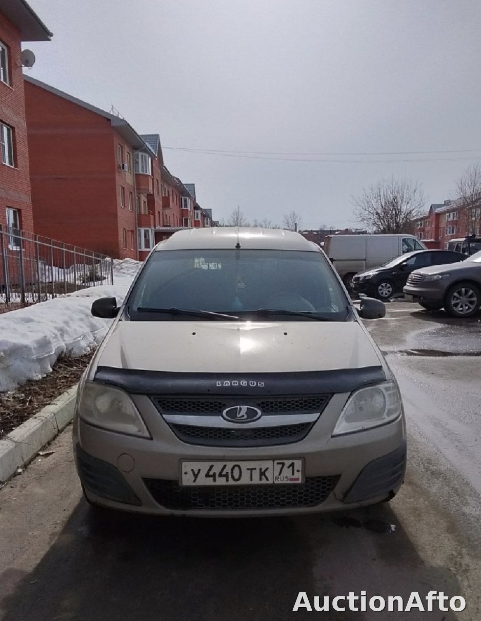 Lada Largus 2013 год