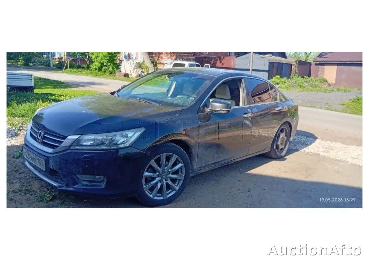 Honda Accord 2013 год