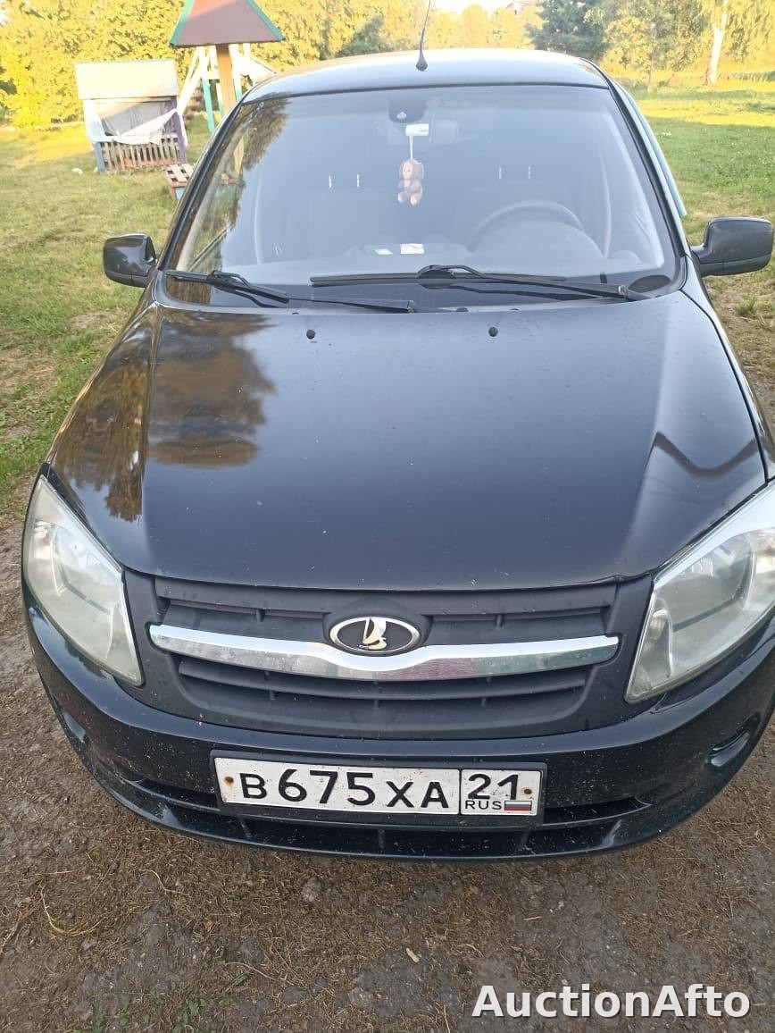 Lada Granta 2013 год