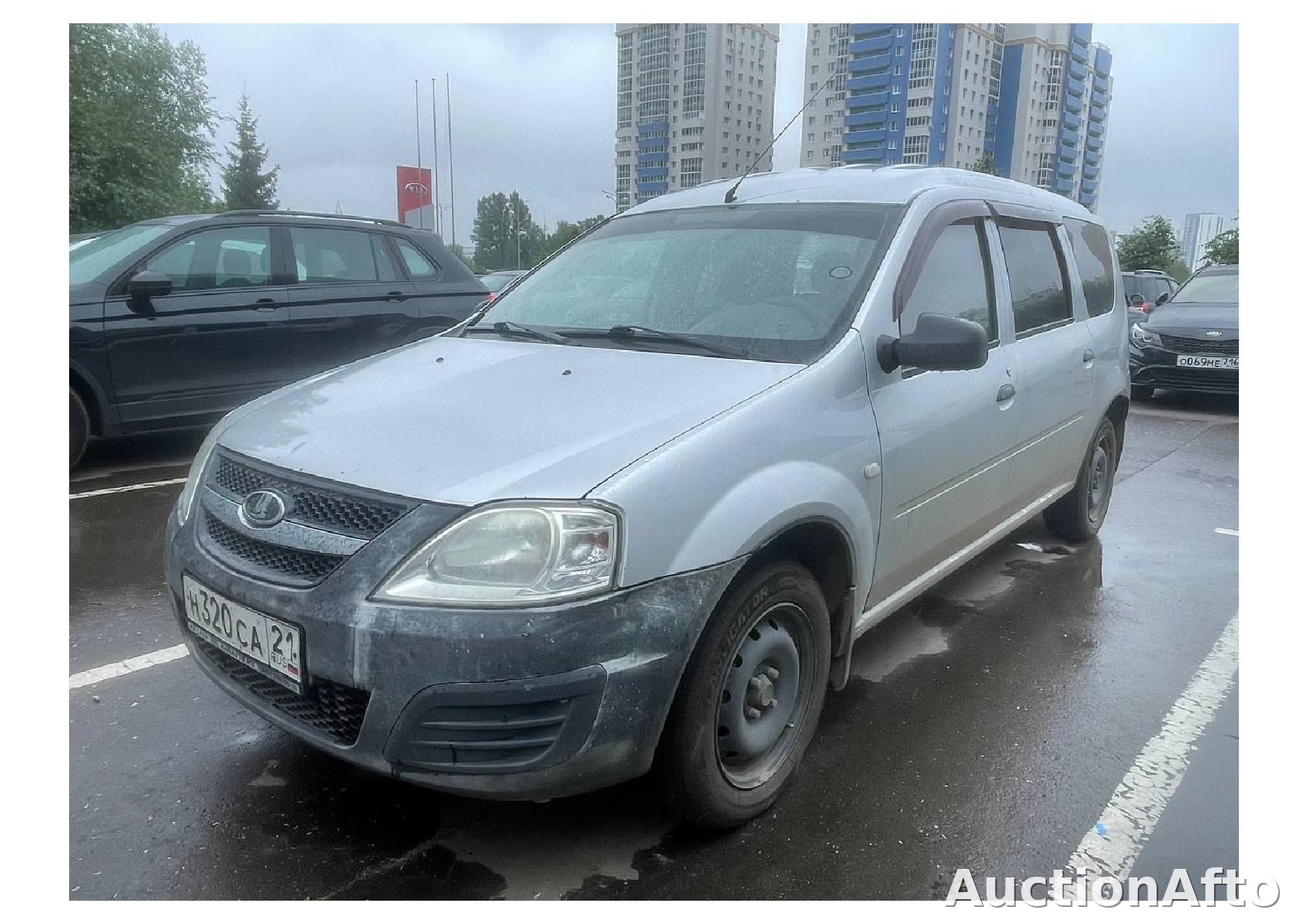 Lada Largus 2013 год