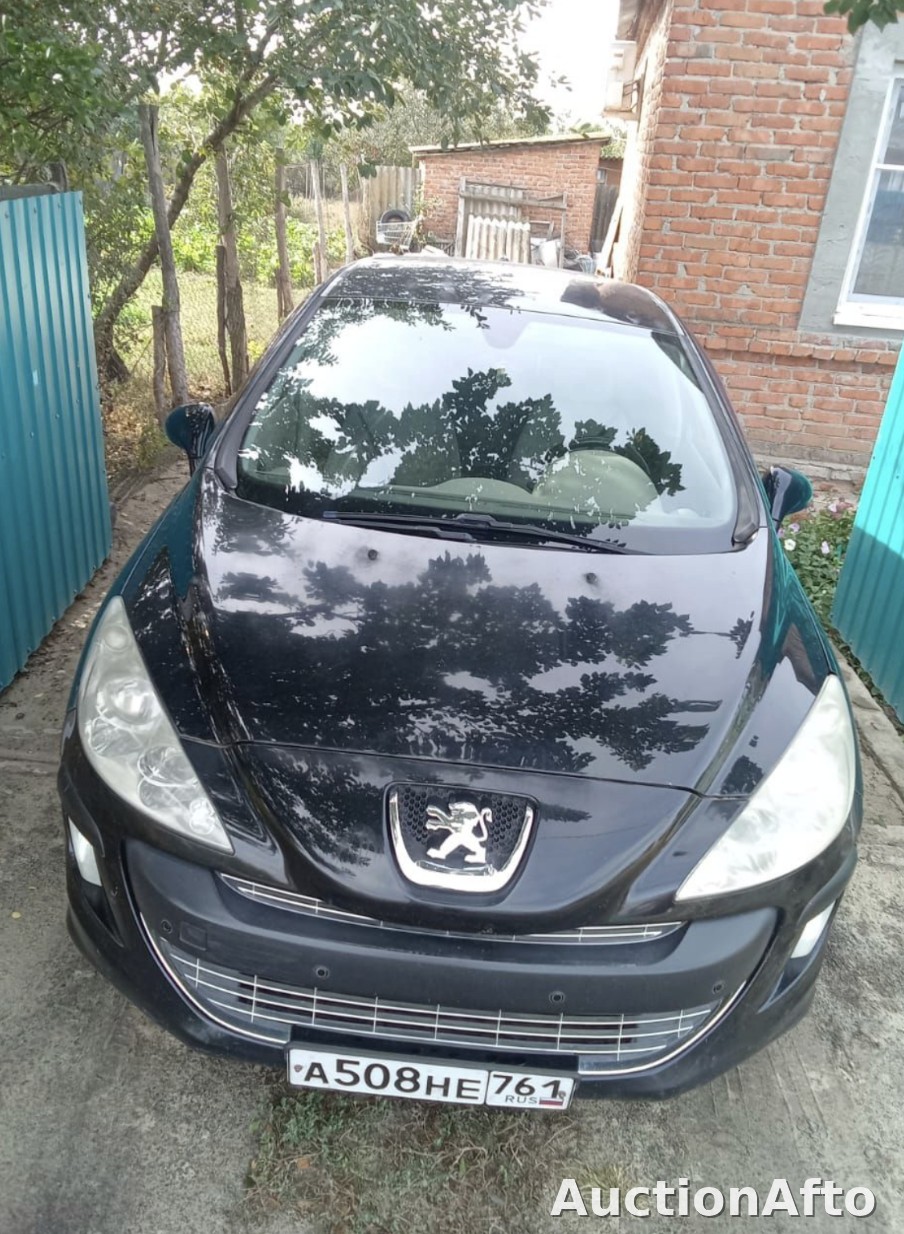 Peugeot 308 2008 год