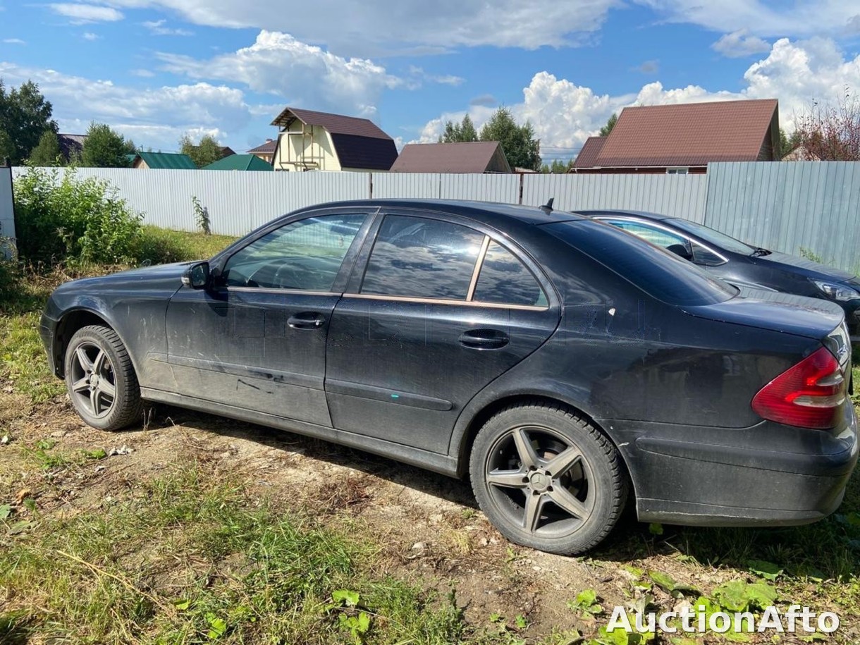 Mercedes-Benz E200 2008 год