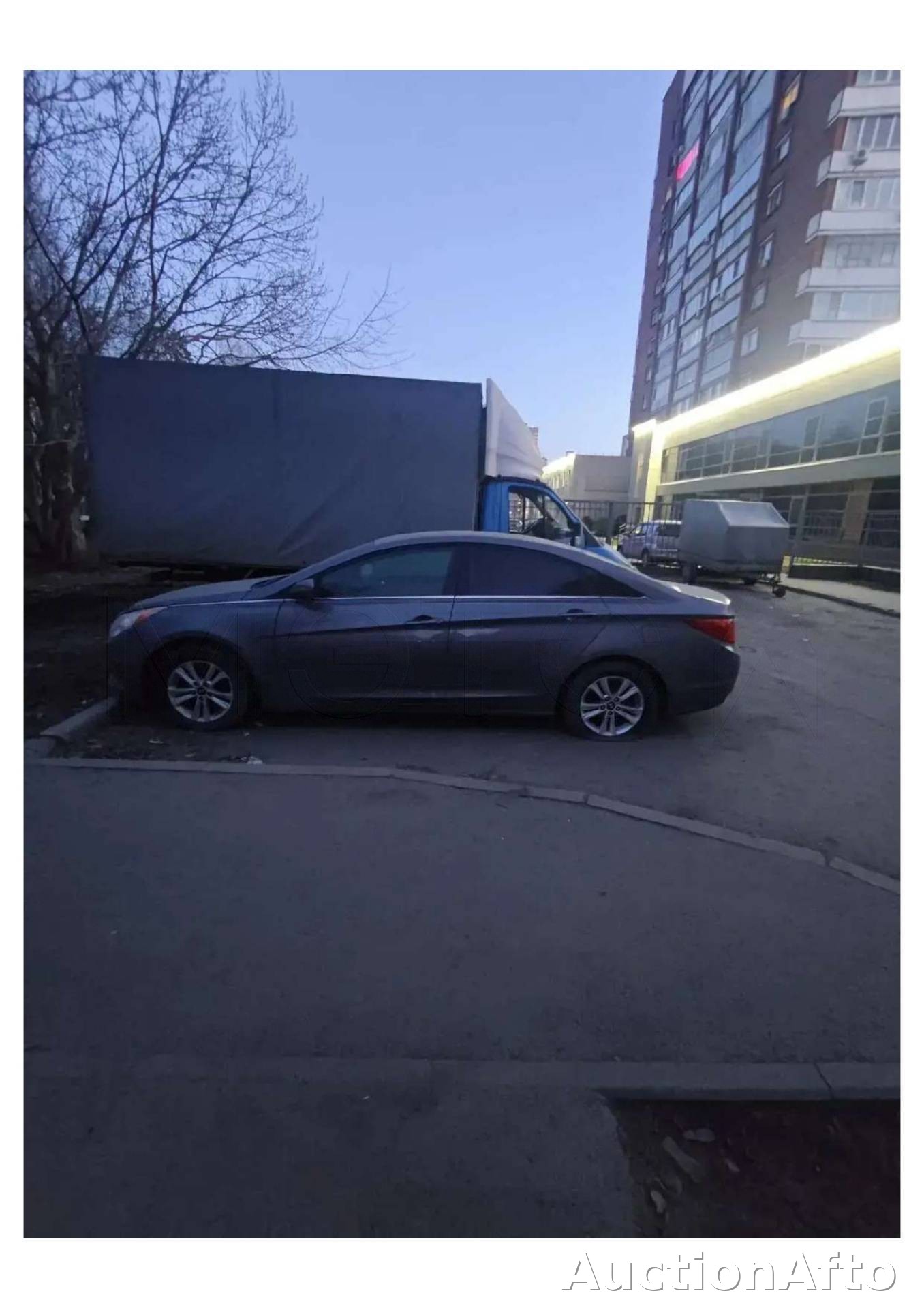 Hyundai Sonata 2012 год