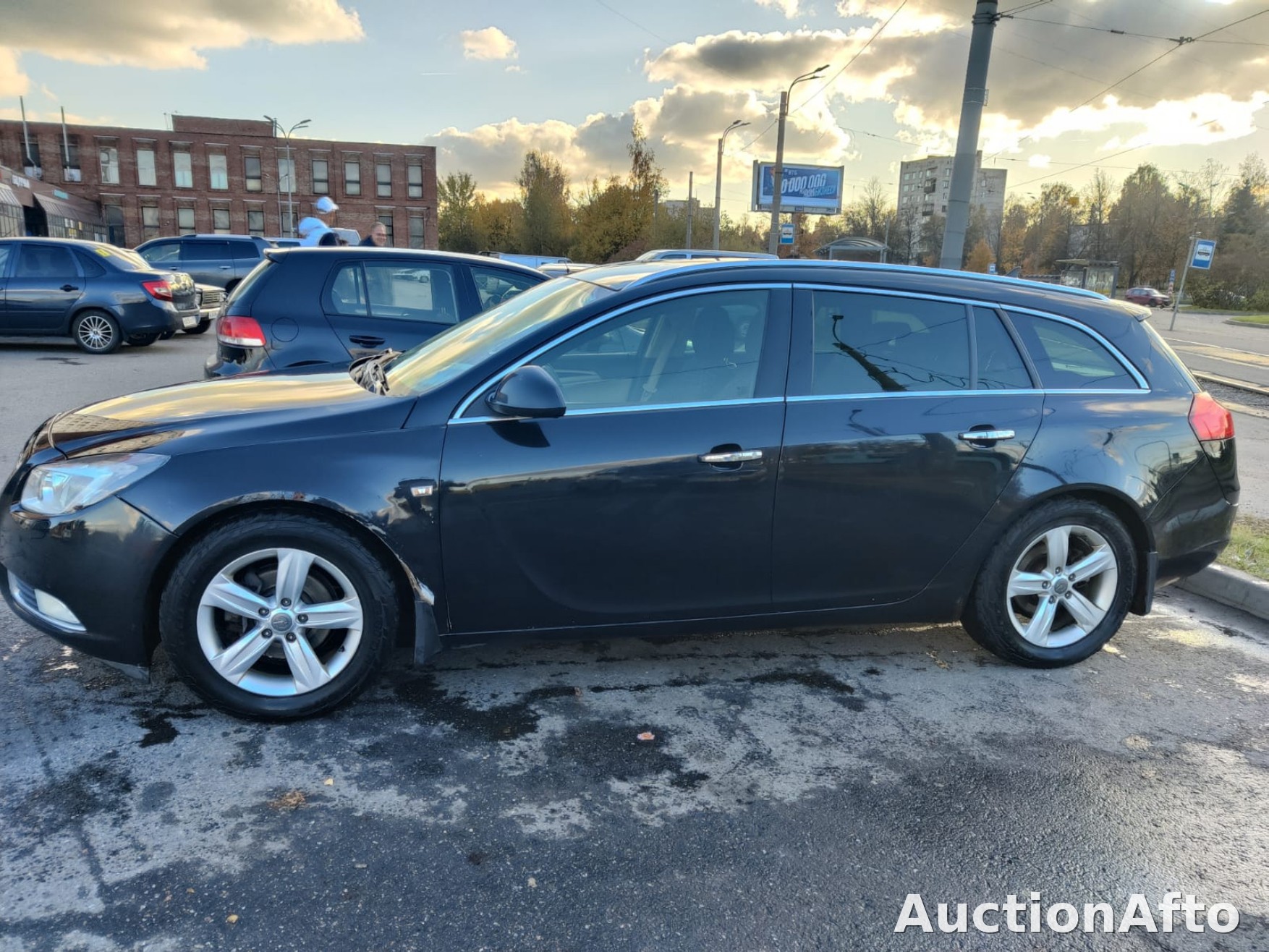 Opel Insignia 2010 год