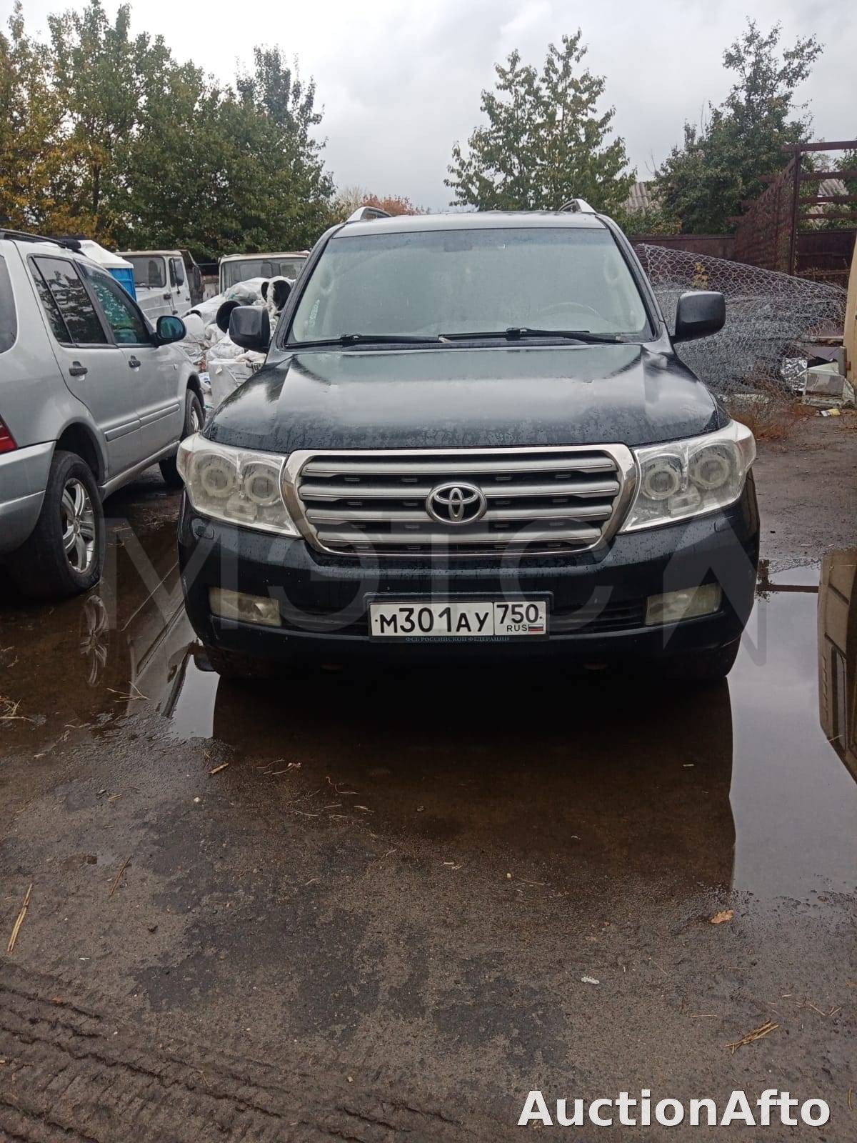 Toyota Land Cruiser 2011 год