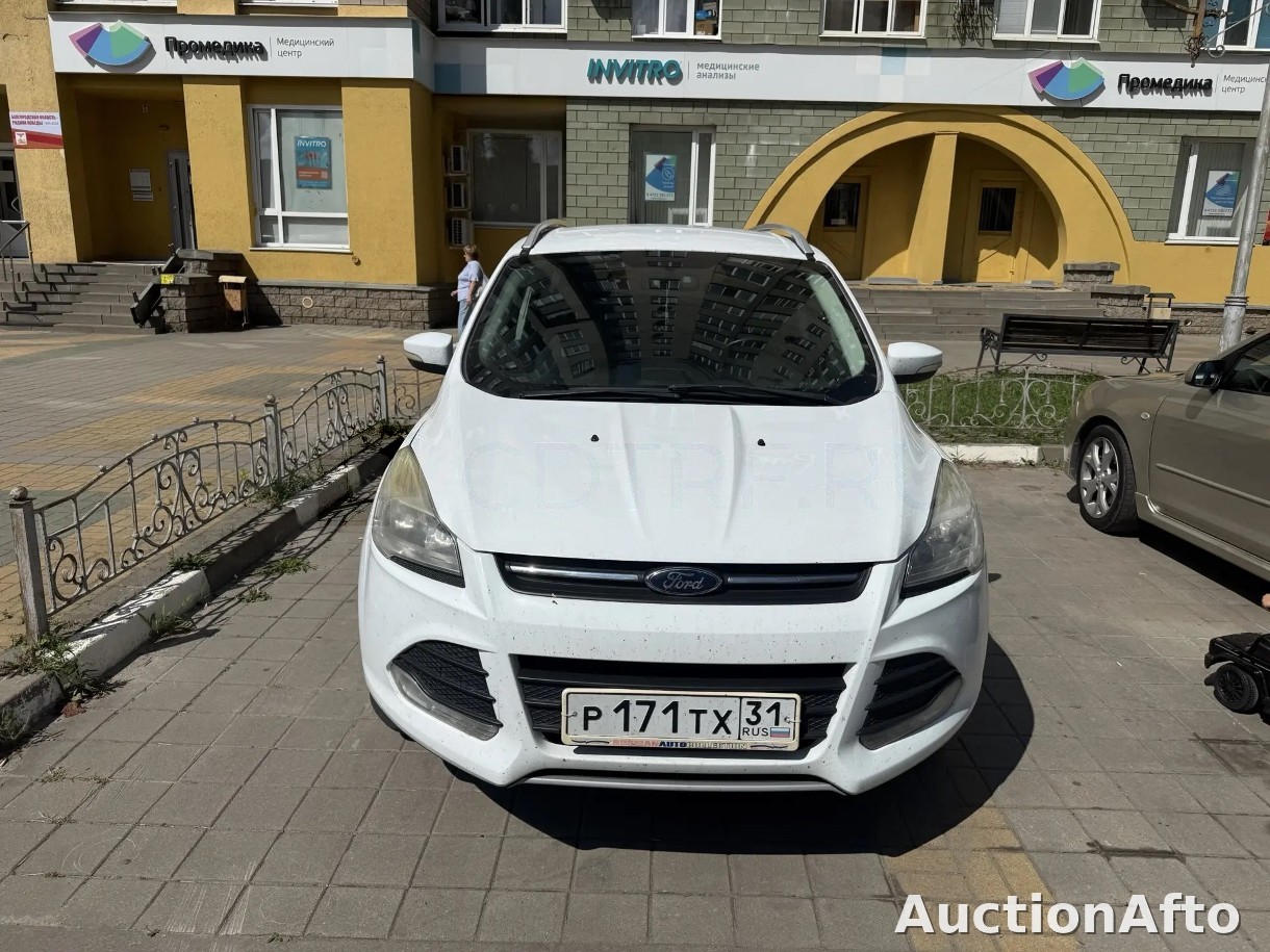 Ford Kuga 2014 год